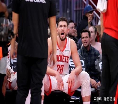 足球之夜,胜利渴望刻,不容缓,宝威体育官网,APP下载,注册领彩金,官方网站,网站入口